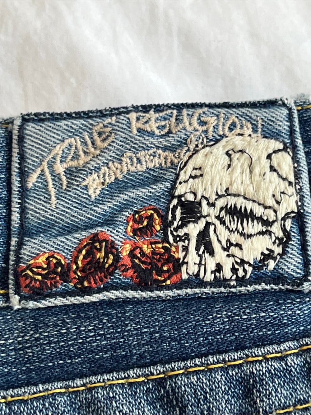 vintage Y2K low-rise True Religion Bobby Short Cut-Off Denim Shorts - Picture 3 of 13